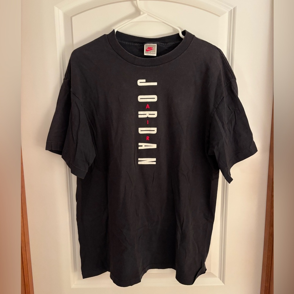 90s Vintage Nike Air Jordan "Man Doesn't Live on Earth" black t-shirt Made USA